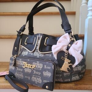 Juicy Couture Bag & Wallet Set 🤍